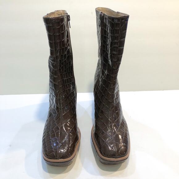 Urban Outfitters UO Bella Brown Croc Embossed Boots - Picture 6 of 12
